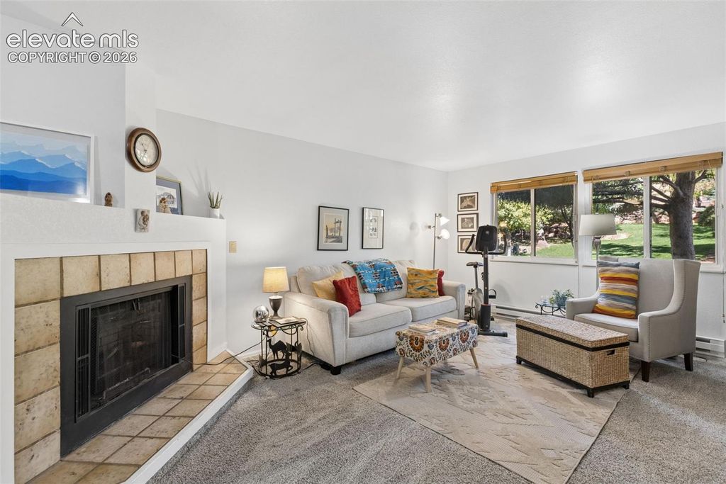 327 El Paso Boulevard H, Manitou Springs, CO 80829 — photo 4
