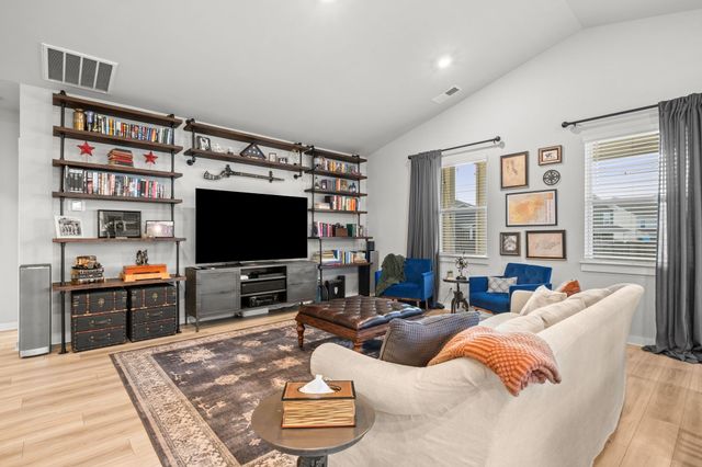 1064 Ewell Farm Cir, Spring Hill, TN 37174