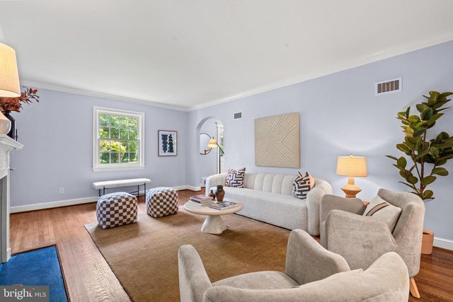 6520 WESTERN AVE, Chevy Chase, MD 20815