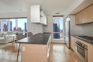 350 W 42ND Street # 41H, New York City, NY 10036