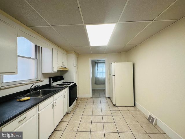 2438 S PHILIP ST, Philadelphia, PA 19148