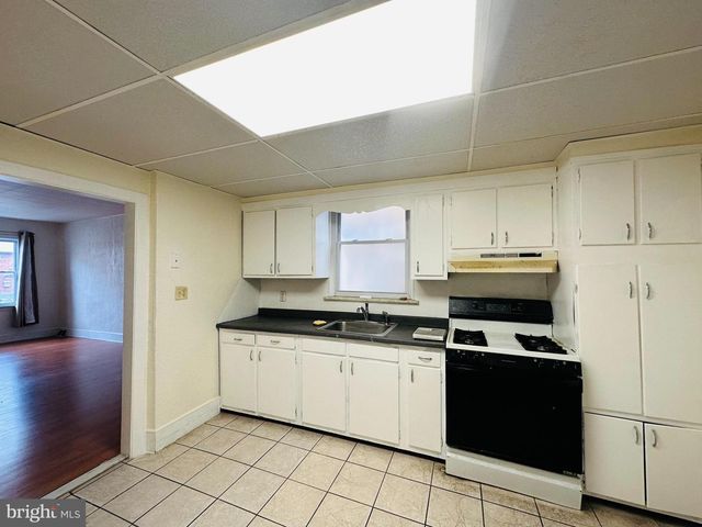 2438 S PHILIP ST, Philadelphia, PA 19148