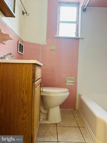 2438 S PHILIP ST, Philadelphia, PA 19148