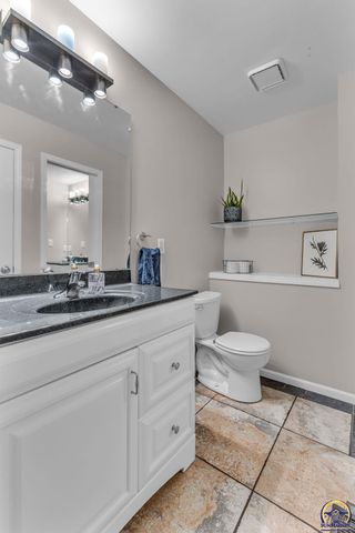 7401 SW 25th ST, Topeka, KS 66614