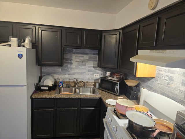 173 Williamsburg Road, Country Club Hills, IL 60478