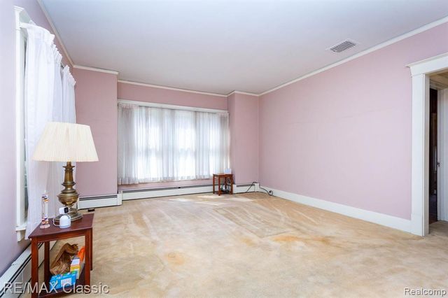 323 East Street, Milford, MI 48381