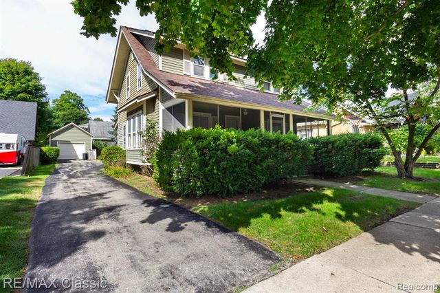 323 East Street, Milford, MI 48381