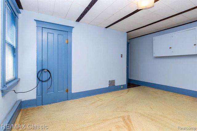 323 East Street, Milford, MI 48381