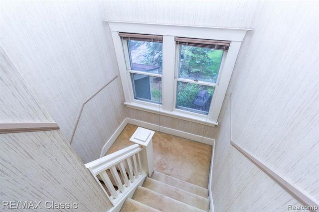 323 East Street, Milford, MI 48381