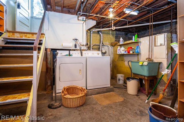323 East Street, Milford, MI 48381