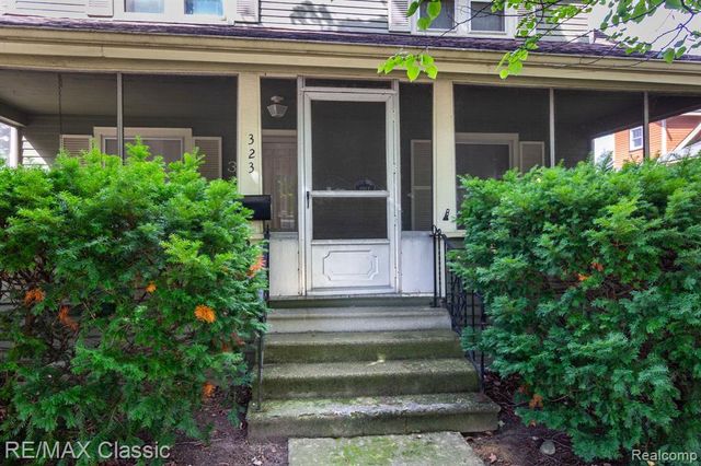323 East Street, Milford, MI 48381