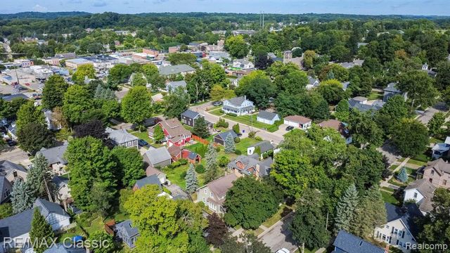323 East Street, Milford, MI 48381