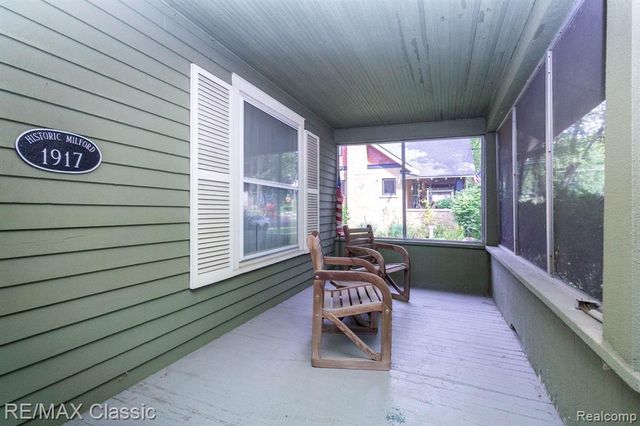 323 East Street, Milford, MI 48381