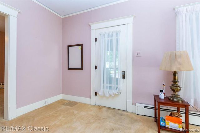 323 East Street, Milford, MI 48381