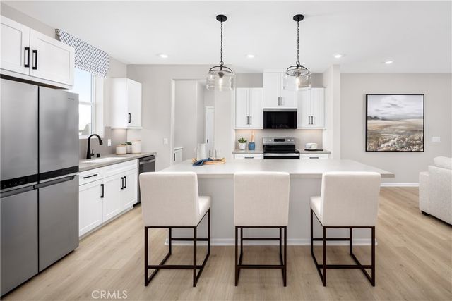 30661 Albiflora Way, Winchester, CA 92596
