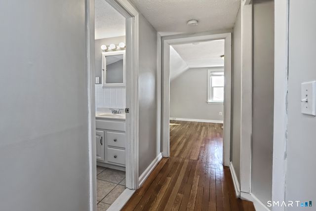 10 Hemingway Road, North Haven, CT 06473