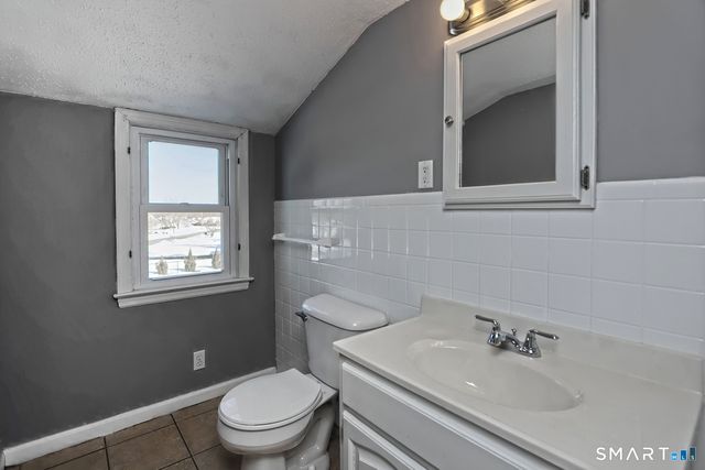 10 Hemingway Road, North Haven, CT 06473