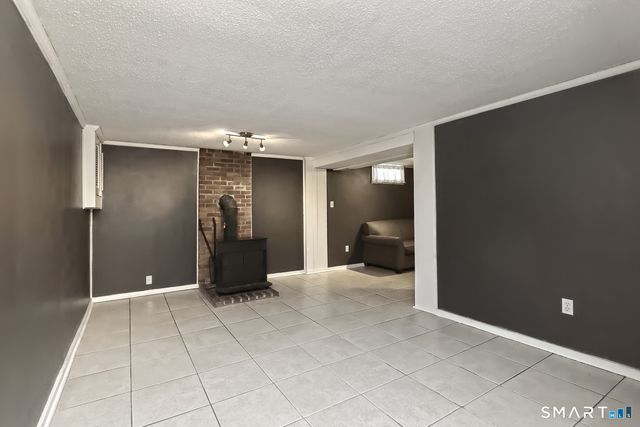 10 Hemingway Road, North Haven, CT 06473