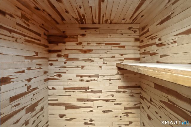 10 Hemingway Road, North Haven, CT 06473