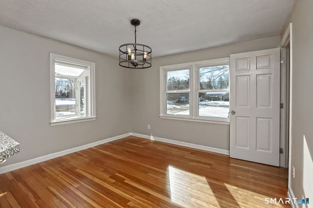 10 Hemingway Road, North Haven, CT 06473