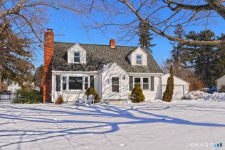 10 Hemingway Road, North Haven, CT 06473