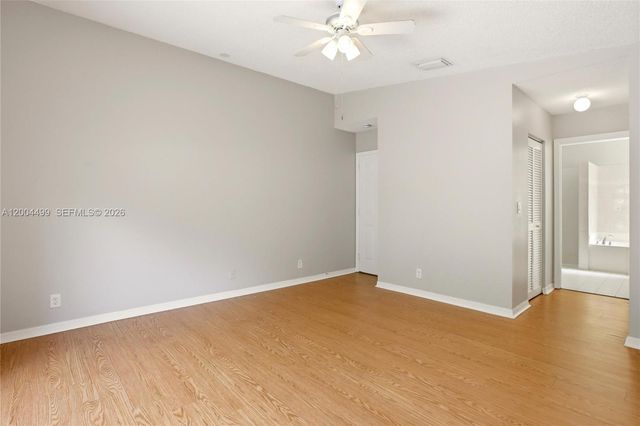 1414 E Harmony Lake Cir, Davie, FL 33324