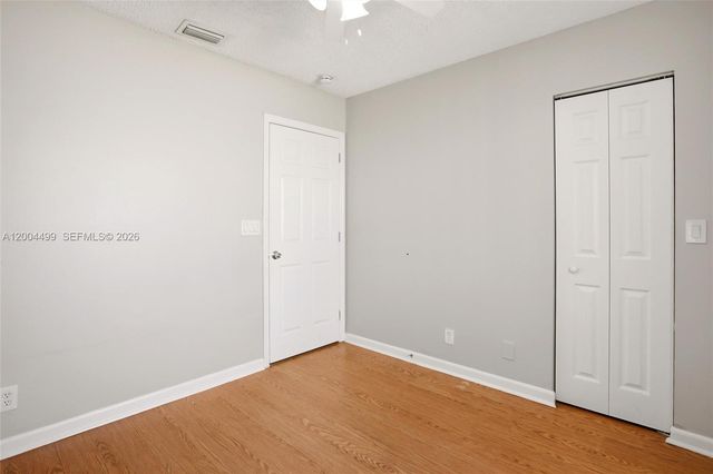 1414 E Harmony Lake Cir, Davie, FL 33324