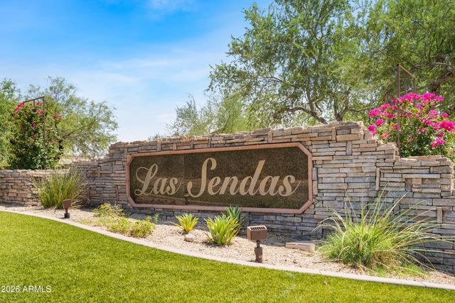 2517 N RAVEN Circle, Mesa, AZ 85207