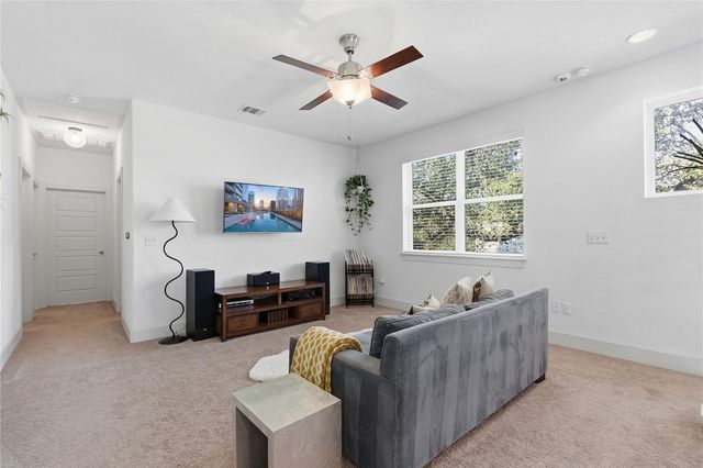 6003 Duncanville RD, Austin, TX 78745