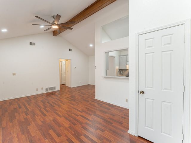 513 Essex Place, Euless, TX 76039