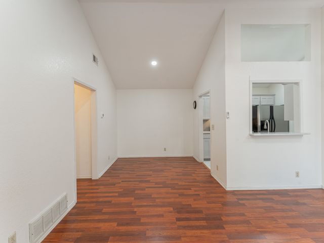 513 Essex Place, Euless, TX 76039