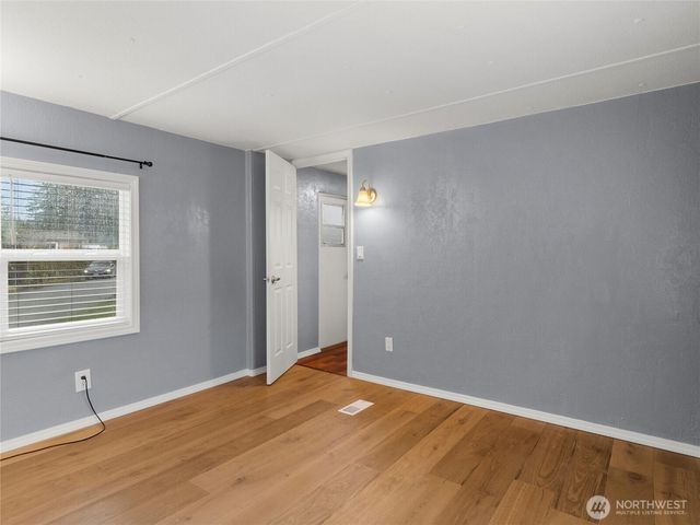 4045 49th Avenue SW #7, Olympia, WA 98512