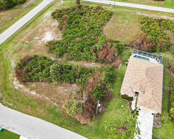 442 ALBATROSS ROAD, Rotonda West, FL 33947