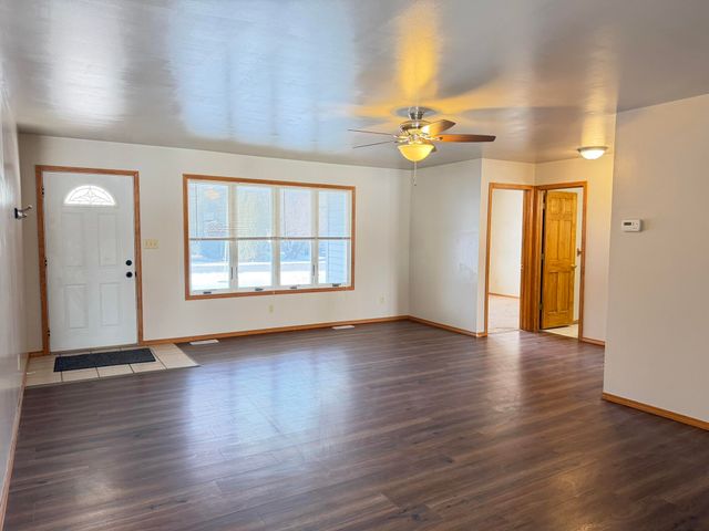 9103 Estates Drive, Demotte, IN 46310