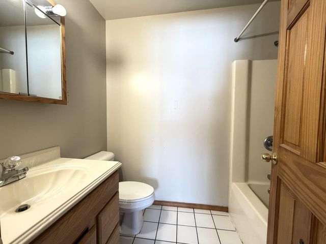 9103 Estates Drive, Demotte, IN 46310