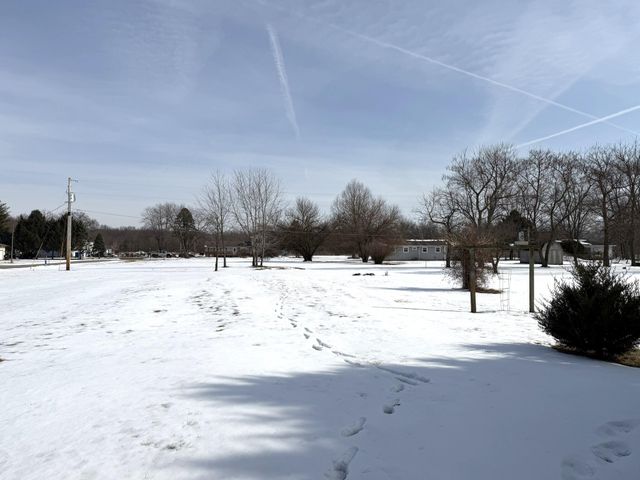 9103 Estates Drive, Demotte, IN 46310