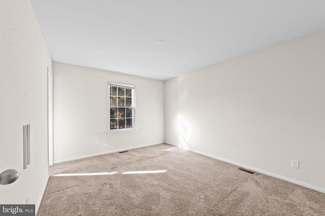 3 PRINCE CHARLES CT, Marlton, NJ 08053