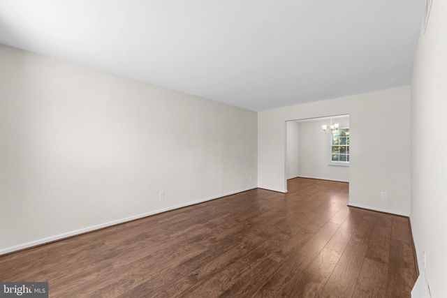 3 PRINCE CHARLES CT, Marlton, NJ 08053