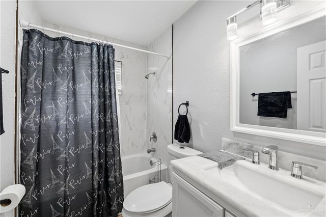 1132 N Los Ebanos Road, Mission, TX 78572
