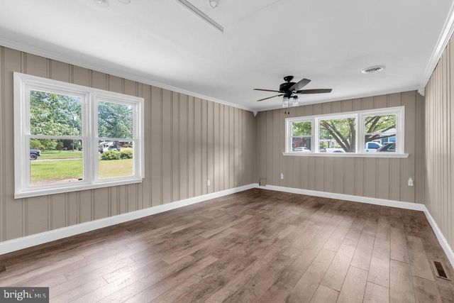 27 LITLE AVE, Delran, NJ 08075