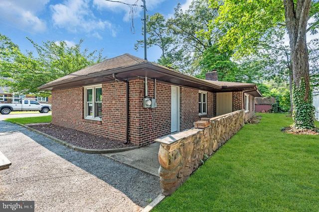 27 LITLE AVE, Delran, NJ 08075
