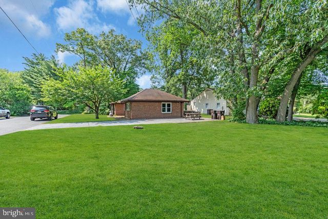 27 LITLE AVE, Delran, NJ 08075