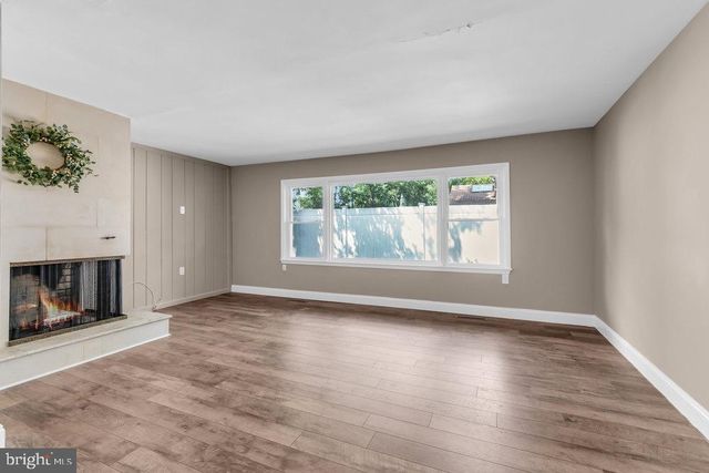 27 LITLE AVE, Delran, NJ 08075