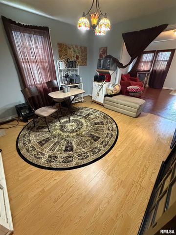 1118 E Percy Avenue, Springfield, IL 62702