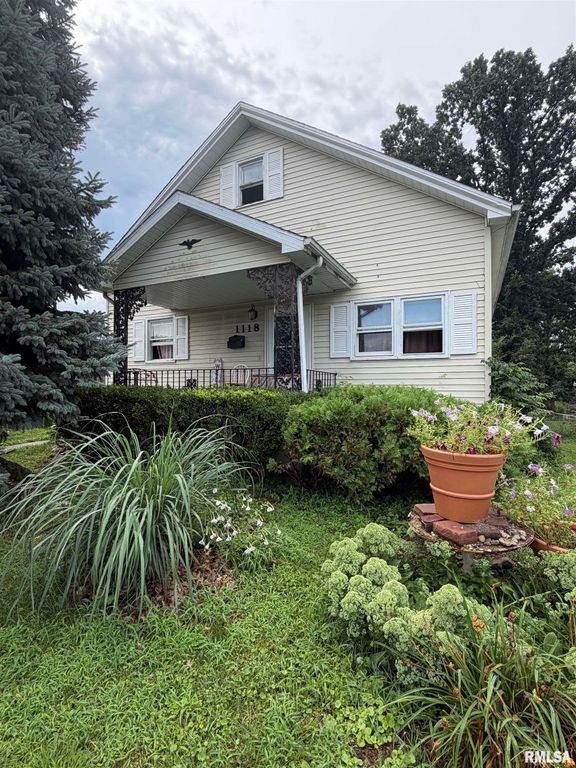 1118 E Percy Avenue, Springfield, IL 62702
