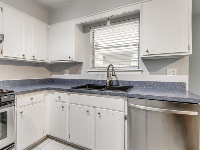 6700 N Meridian Avenue G, Oklahoma City, OK 73116