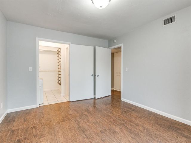 6700 N Meridian Avenue G, Oklahoma City, OK 73116