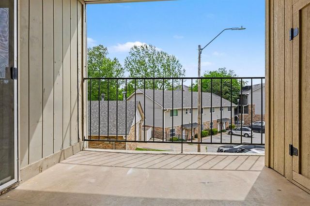 6700 N Meridian Avenue G, Oklahoma City, OK 73116