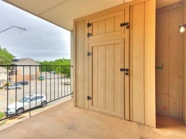 6700 N Meridian Avenue G, Oklahoma City, OK 73116