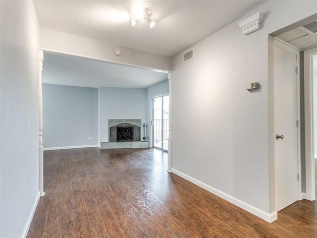 6700 N Meridian Avenue G, Oklahoma City, OK 73116